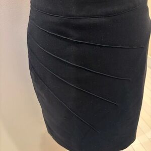 Hennessy Black Textured Pencil Skirt